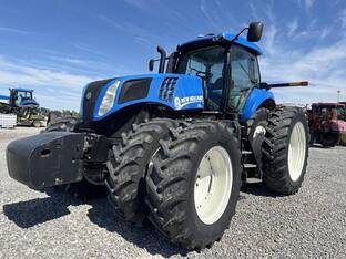 2011 New Holland T8.330