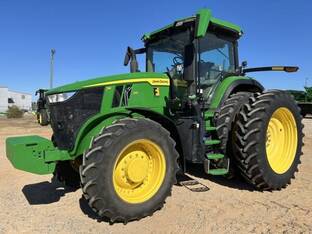 2025 John Deere 7R 210