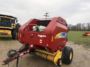 2013 New Holland BR7090