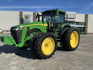 2022 John Deere 8R 340