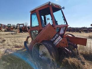 Allis-Chalmers 7045