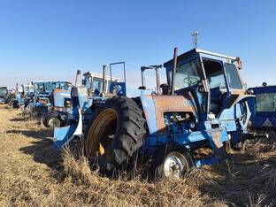Ford 8600