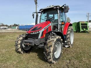 2022 Massey-Ferguson 5S.115 Deluxe