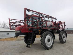 2010 Case IH PATRIOT 3330