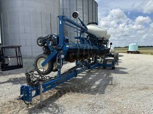 2012 Kinze 3600