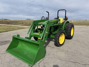 2022 John Deere 5075E