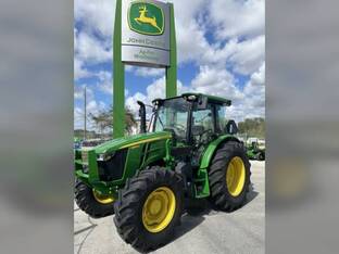 John Deere 5105M