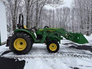 2022 John Deere 4052M