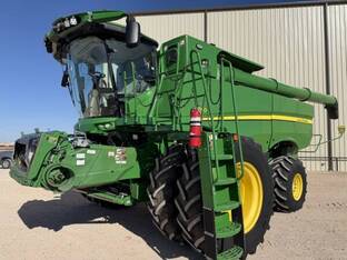 2022 John Deere S780