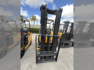 2021 Caterpillar C3000