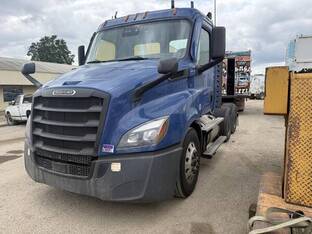 2021 Freightliner CASCADIA 116