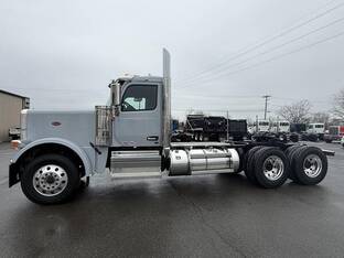 2027 Peterbilt 589