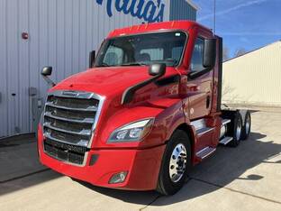 2022 Freightliner CASCADIA 116