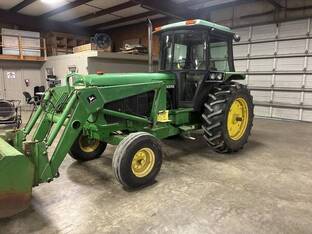 1990 John Deere 2955