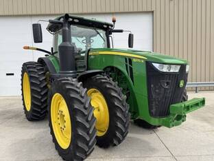 2017 John Deere 8270R