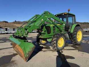 2008 John Deere 7230