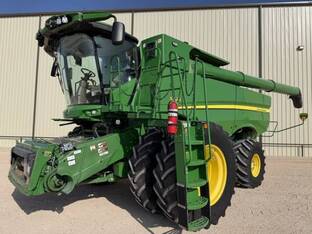 2022 John Deere S780