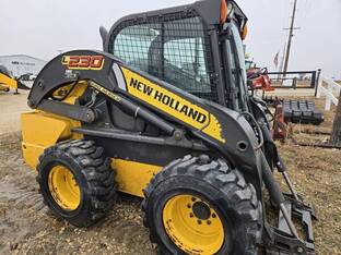 2015 New Holland L230