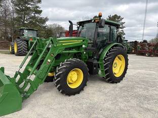 2020 John Deere 6105E