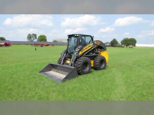 2022 New Holland L328