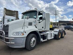 2014 Mack PINNACLE CXU613