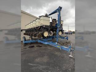 2013 Kinze 3500