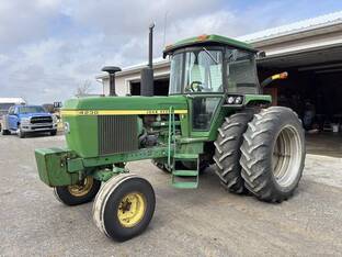 1977 John Deere 4230