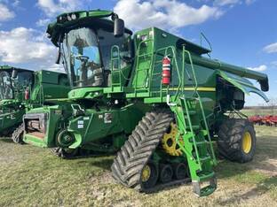 2023 John Deere S780