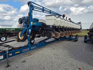 2008 Kinze 3600