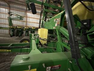 2011 John Deere 1990