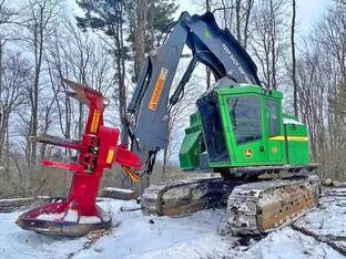 2017 John Deere 853M