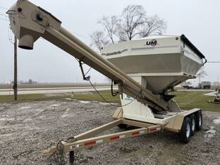 2012 Unverferth 3750