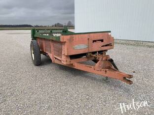 New Idea AGCO Manure Spreader