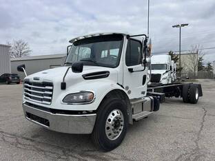 2027 Freightliner BUSINESS CLASS M2 106