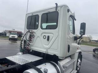 2019 Freightliner Cascadia