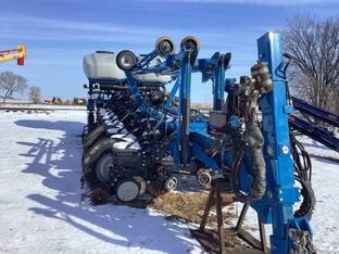 Kinze 4900