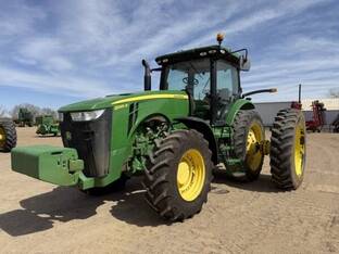 2011 John Deere 8285R