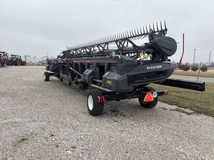 Gleaner 9335