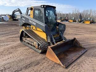 2017 John Deere 333G