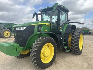 2022 John Deere 7R 210