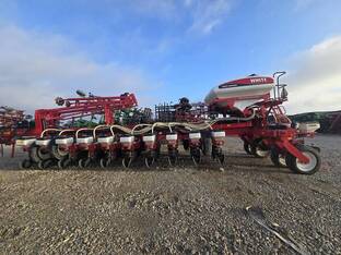 2013 Massey-Ferguson 8800