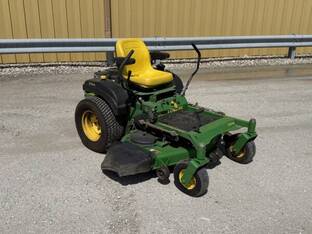 2004 John Deere 717A