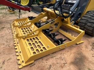 2025 John Deere LL84