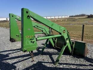 John Deere 725