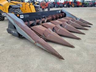 1994 Gleaner HUGGER 630