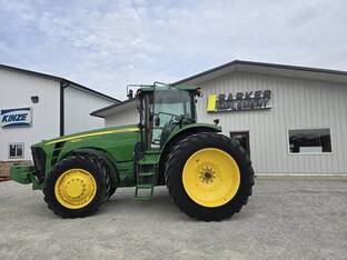 2006 John Deere 8230