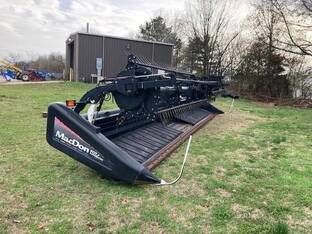 2008 MacDon Industries FD70