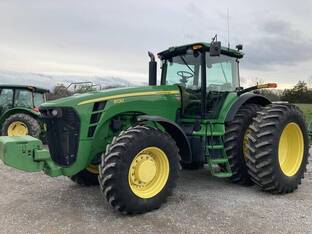 John Deere 8130