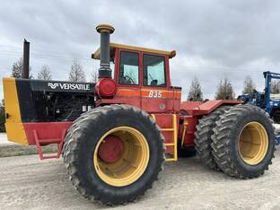 1984 Versatile 835