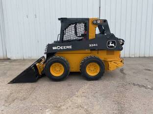 2023 John Deere 324G